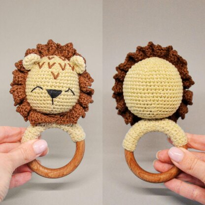 Lion baby rattle amigurumi