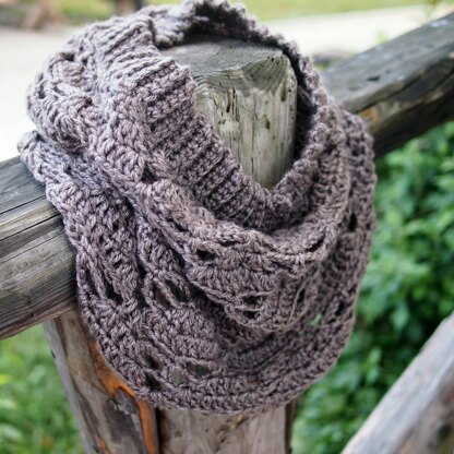 Heartland loop scarf