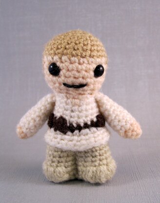 Luke Skywalker - Farm Boy and Pilot - Star Wars Mini Amigurumi