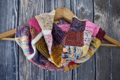 Scrapbook Cowl