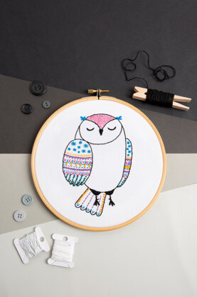 Hawthorn Handmade Owl Contemporary Embroidery Kit - 9.5 x 15cm / 3.74 x 5.9in