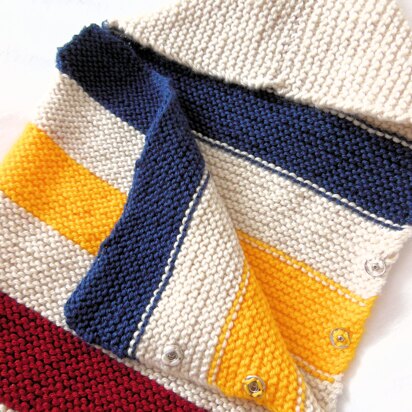 Hooded Hudson Bay Inspired Bunting Bag - knitting pattern