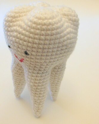 Amigurumi Tooth