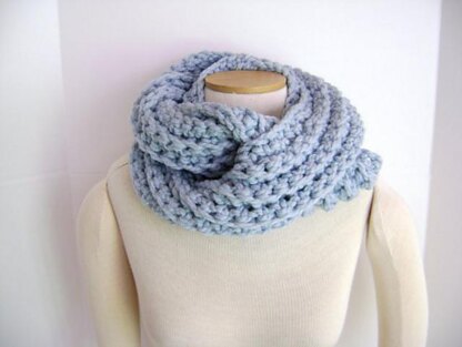 Crochet Scarf Chunky and Chic