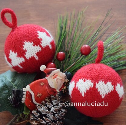 Knit Christmas ornaments