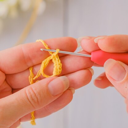 Crochet lemon & leaf keychain / bag charm