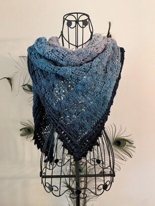 Triangular Scarf "Kabye"