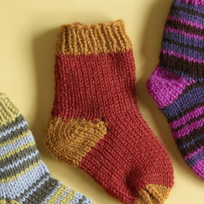 Knit Child's Two Color Socks in Lion Brand Wool-Ease - 70295A