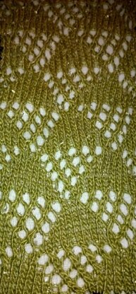 Entrelac Edged Triangle Lace Cowl with Pin