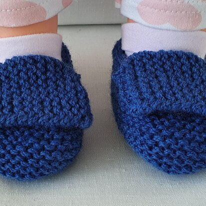 Garter stitch baby shoes - Amelia