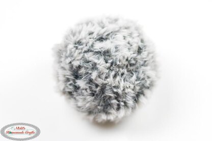 Faux Fur Pom Pom