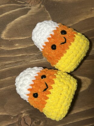 Candy corn no sew crochet pattern