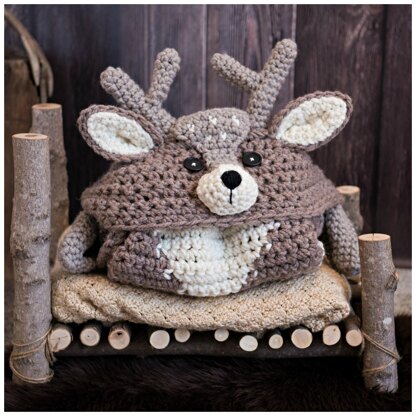 Hooded Woodland Deer Blanket