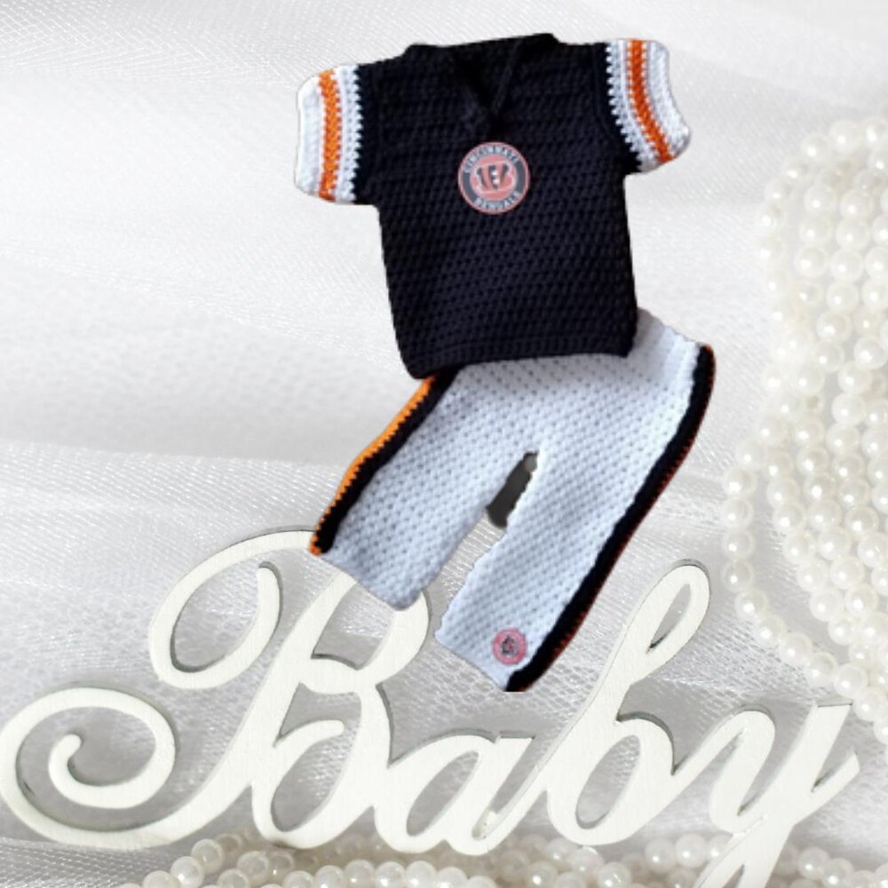 Crochet baby hockey outfit hot sale pattern