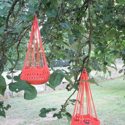 Hanging basket