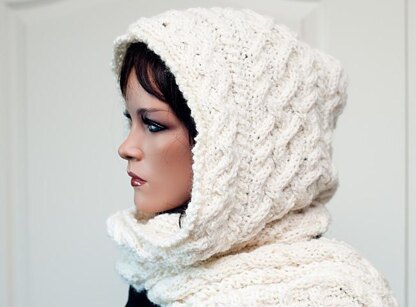 Hooded scarf "Lilja"