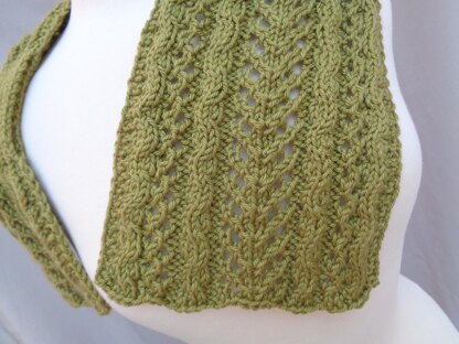 Peridot Keyhole Scarf