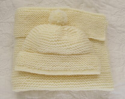 Easy Knit Baby Car Seat Blanket & Hat