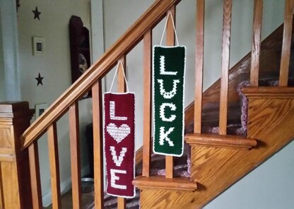 Love/Luck Sign