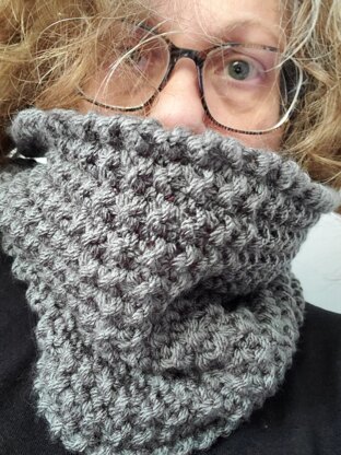 The Petite Stones Cowl