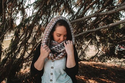 Moonstone Cowl