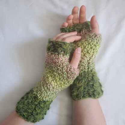 Irish Moss Cabled Mitts