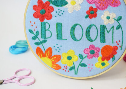 The Make Arcade Bloom Embroidery Kit - 6 Inch
