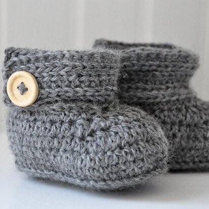 Wrap Around Crochet Baby Boots