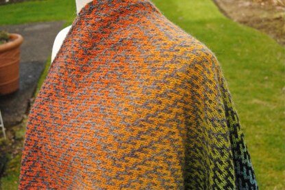 Dovetail shawl