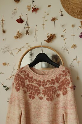 Orchard tales pullover
