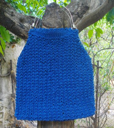 Knitted textured tote