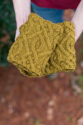 Kitra Cowl