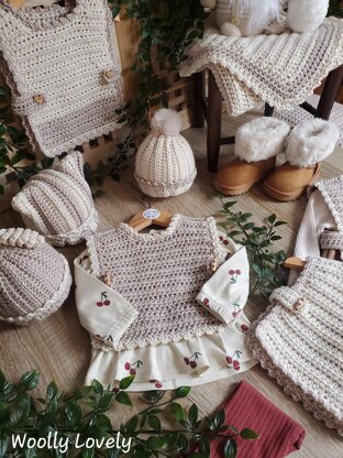 The 'SnowDrift' Tabard