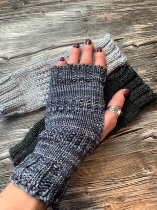 Wolf Moon Mitts