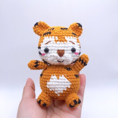 Tammie the Tiger Amigurumi Crochet Pattern