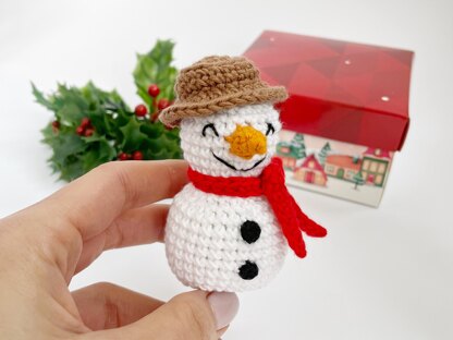 Crochet snowman pattern Christmas ornament Amigurumi snowman decoration