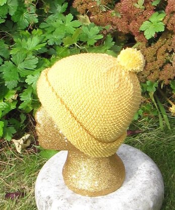 Ladies Luxury Moss Stitch (Seed Stitch) Roll Brim Bobble (Pom-Pom) Beanie Hat