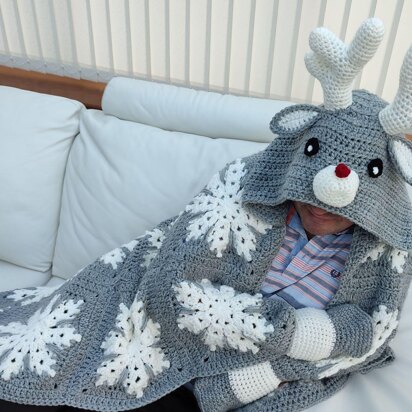 2in1 Christmas Reindeer Hooded Blanket