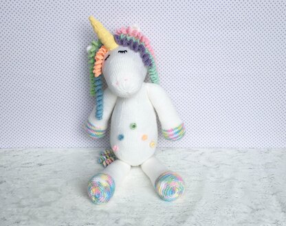 Unicorn knitting pattern 19015