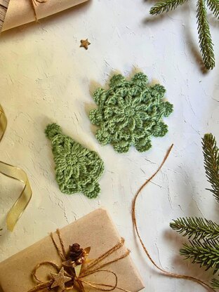 Regally Yours Coasters + Bonus Tree