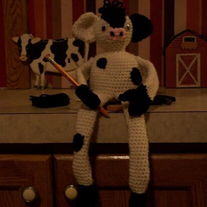 Cora Cow a Crochet Pattern