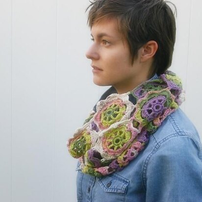 Infinity Blossom Cowl