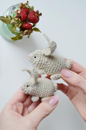 Little bunny toy keychain