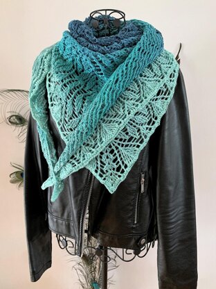 Triangular scarf "Perimede"