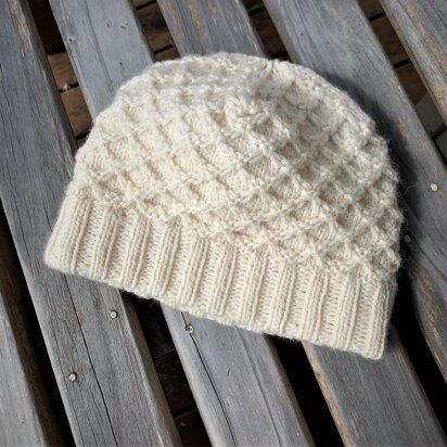 Hello Hannah Hat - knitting pattern