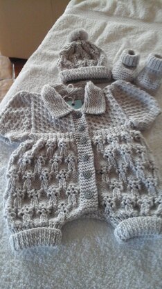 Baby romper suit