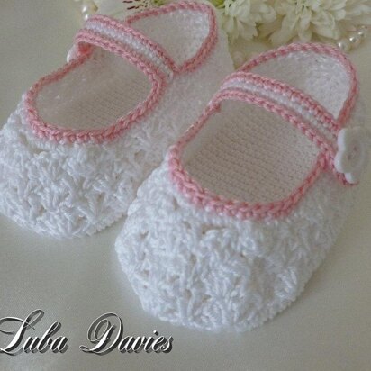 Lacy Crocheted Baby Shoes