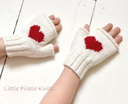 heart fingerless mittens for little girls