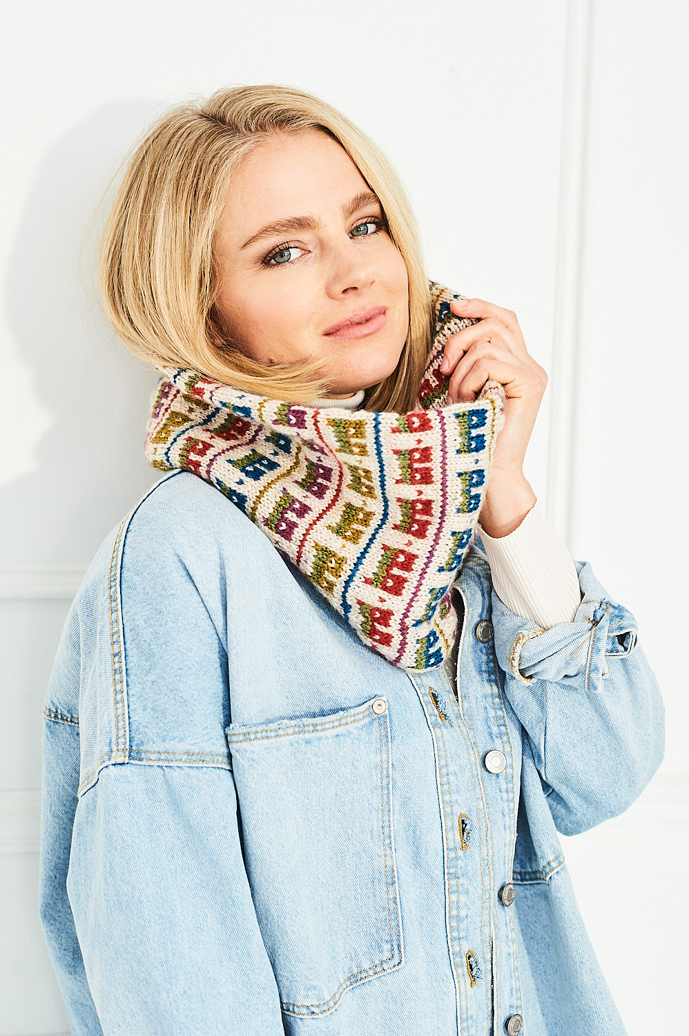 Stylecraft The Wee Houses MAL by Blogstar Julia Marsh - The Wee Houses Cowl - view 2