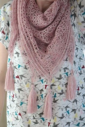 Diamonds and Tassels Shawl